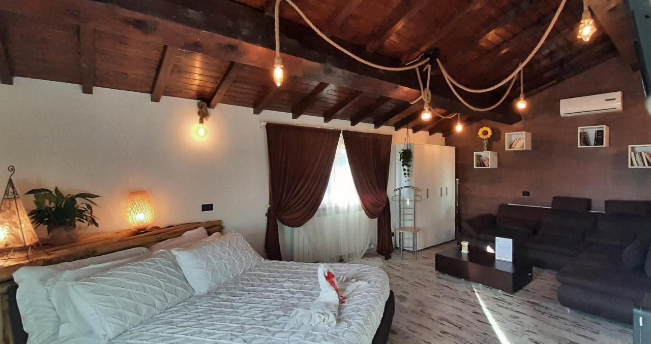 Essenziale Bed & Breakfast Castell'Anselmo Exterior photo
